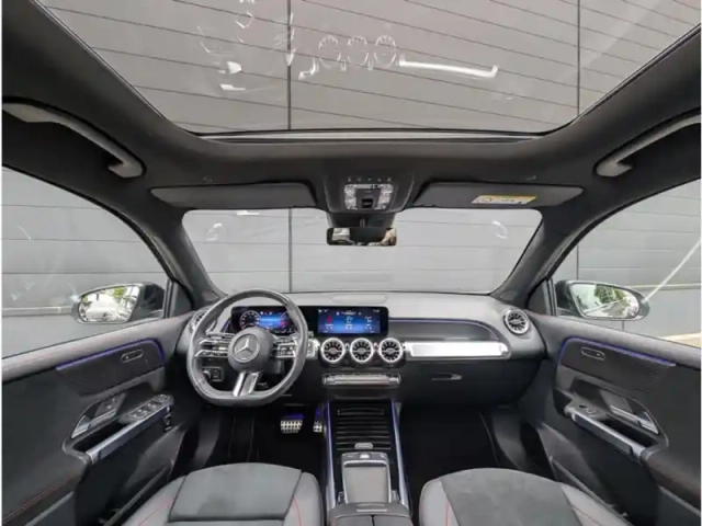 Mercedes Glb 200 d — photo 11