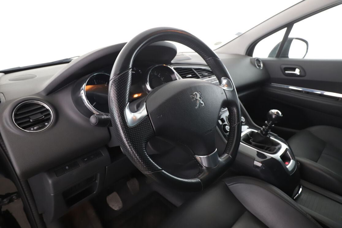 Peugeot 5008 2.0 Blue-HDi Allure — photo 10
