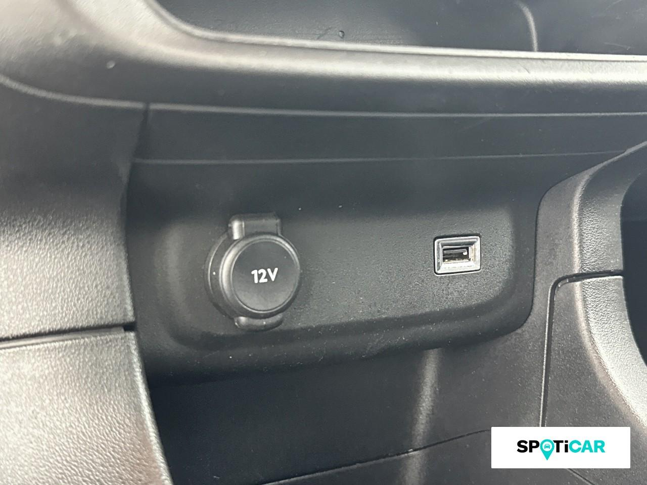 Citroën C3 1.5 bluehdi 100ch s&s shine e6.d — photo 16