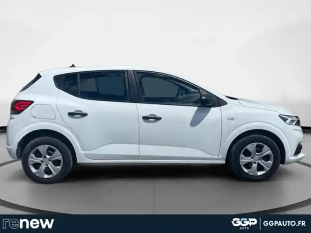 Dacia Sandero 1.0 eco-g 100ch essential — photo 6