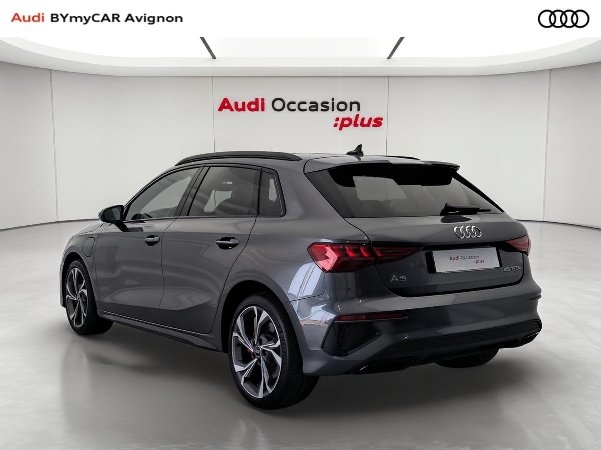 Audi A3 Sportback 45 TFSIe 245 S tronic 6 — photo 3