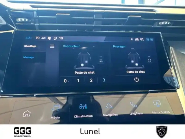 Peugeot 408 phev 225 e-eat8 — photo 29