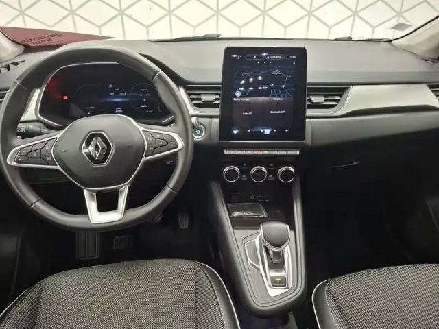 Renault Captur e-tech plug-in 160 — photo 8