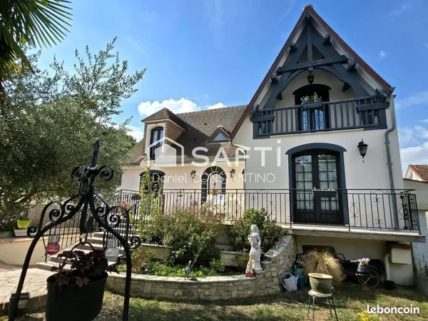 Propriété 7 pièces 169 m²