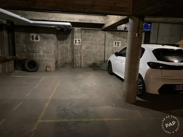 Garage/Parking