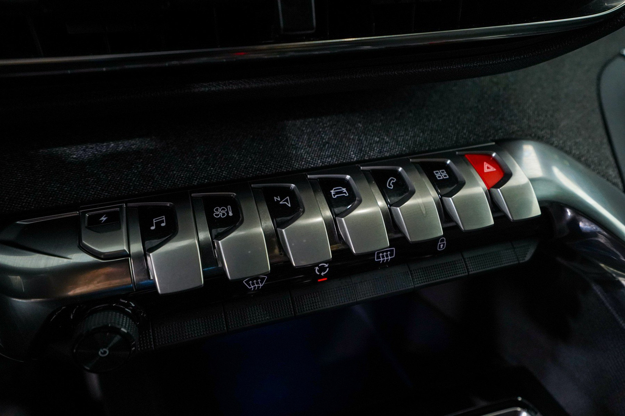 Peugeot 3008 — photo 25