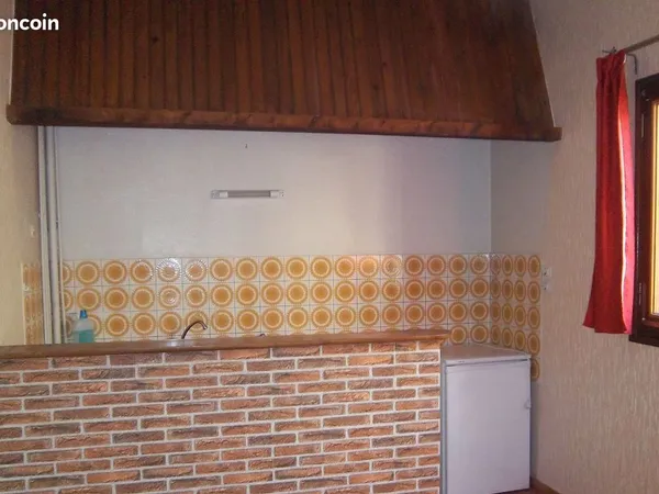 STUDIO 20 m2 ORNANO/ CHABAN DELMAS