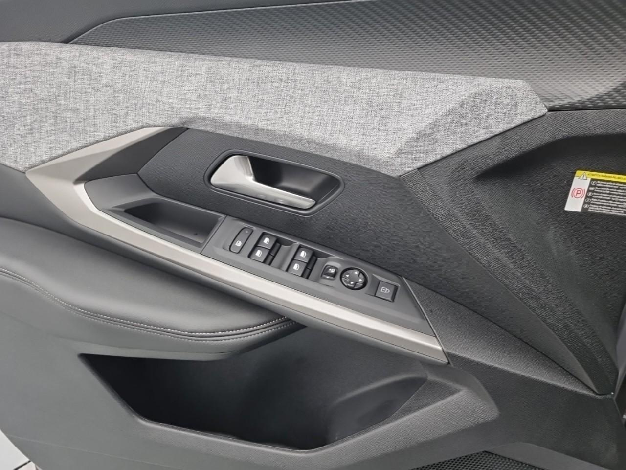 Peugeot 3008 hybrid 145 e-dcs6 allure — photo 29