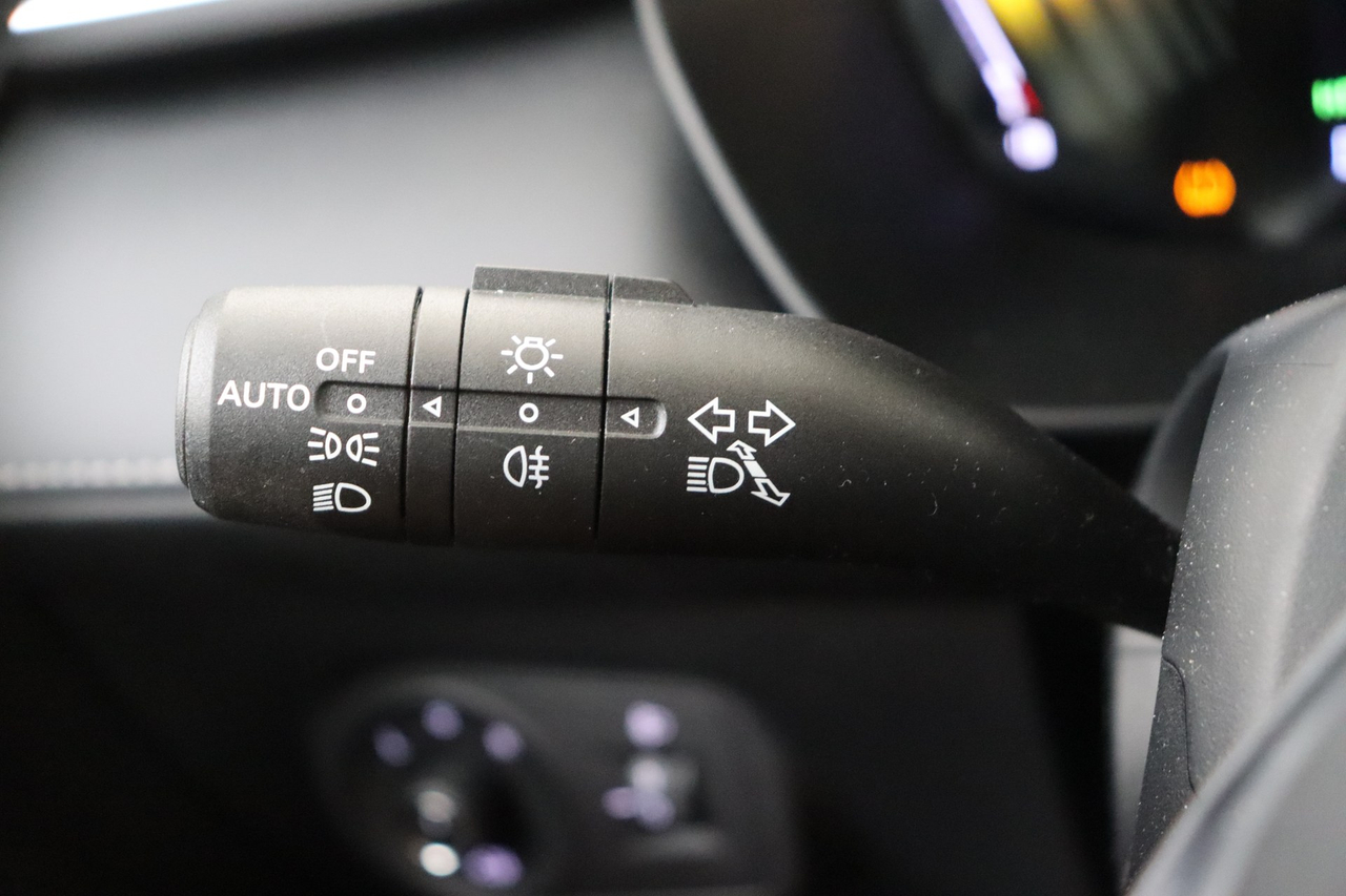 MG ZS — photo 19