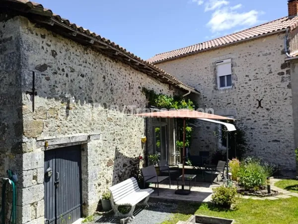 Maison charentaise renovee 2023  145 m2  4 chambres