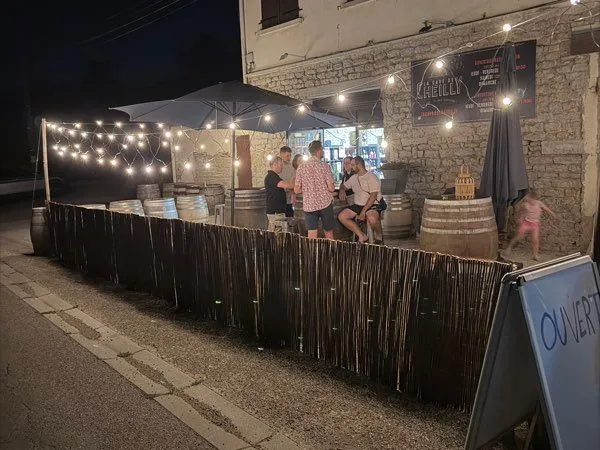 Très belle cave à vins