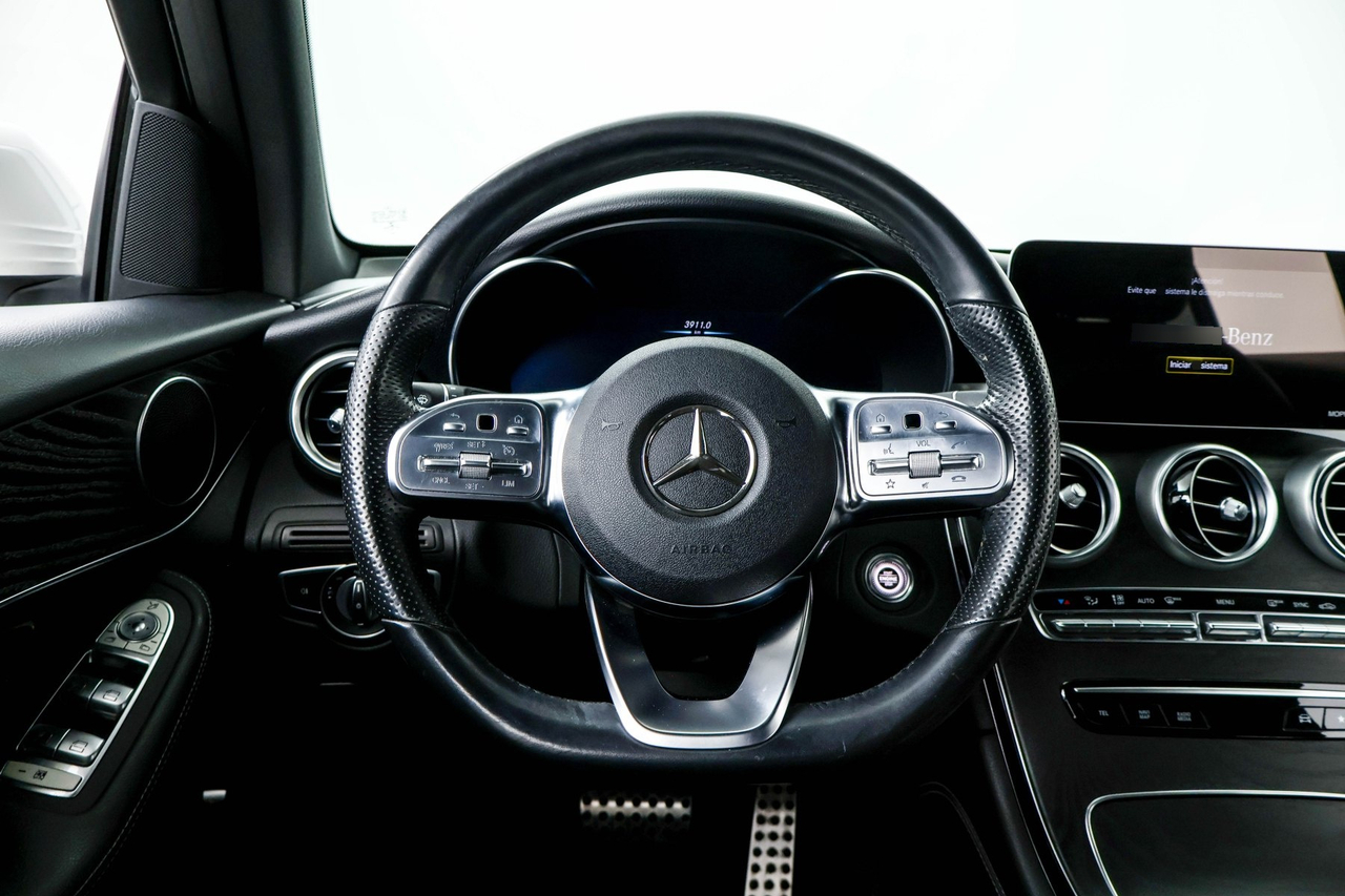 Mercedes GLC — photo 18