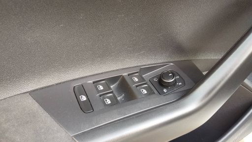 Volkswagen Polo 1.6 TDI 95 DSG7 - IQ.Drive – 2019 – 136451 km – Diesel – Boîte Automatique — photo 16