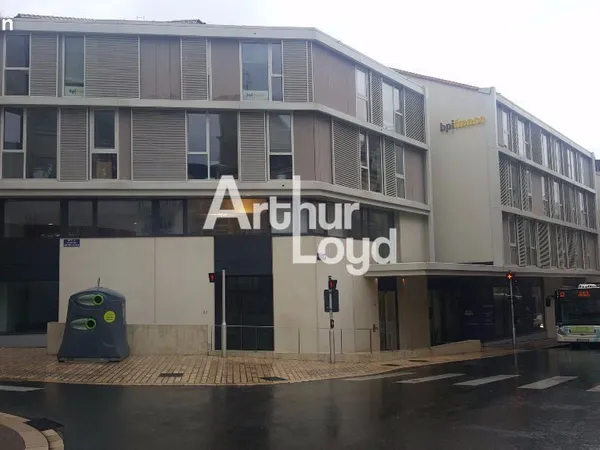 Local commercial 158 m² POITIERS