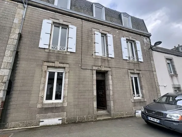 Maison 9 pièces 237 m²