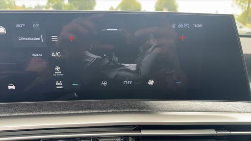 Peugeot 3008 1.2 Hybrid 136 e-DSC6 - Allure – 2025 – 8716 km – Hybride essence – Boîte Automatique — photo 22