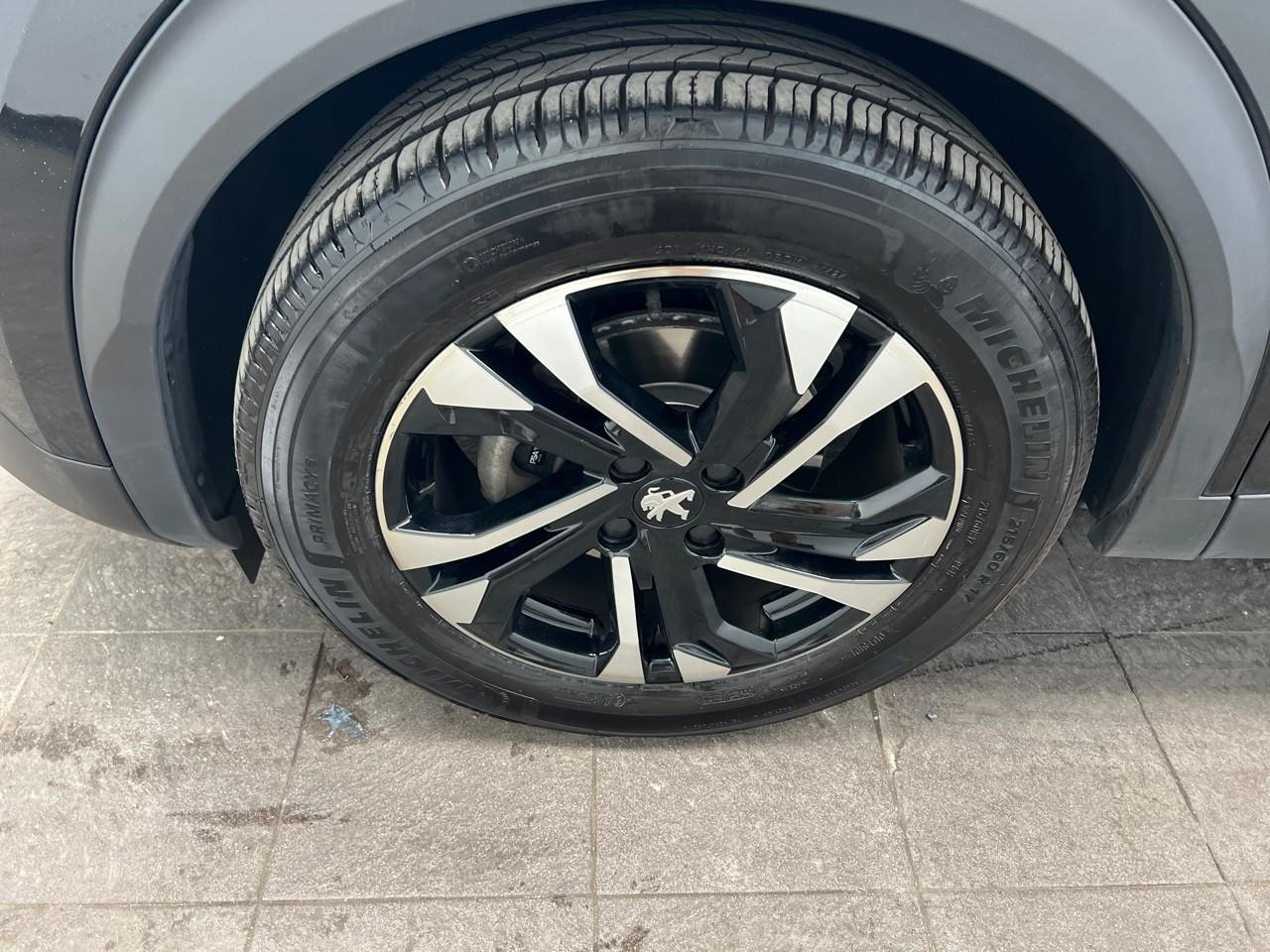 Peugeot 2008 puretech 100 s&s bvm6 allure pack — photo 11