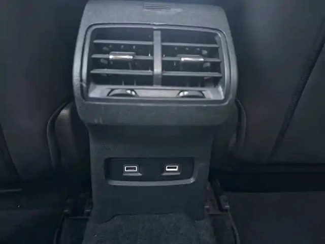 Citroën C4 bluehdi 130 s&amp;s eat8 — photo 99
