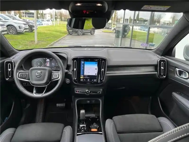 Volvo Xc40 t5 recharge 180+82 ch dct7 — photo 103