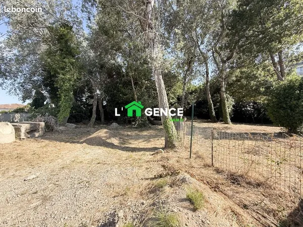 Terrain 1000 m² Istres