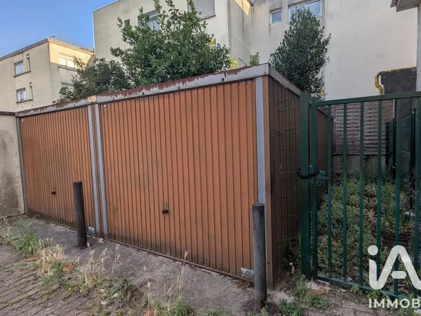 Parking 24 m²