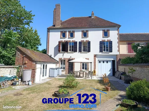 Maison 9 pièces 142 m²