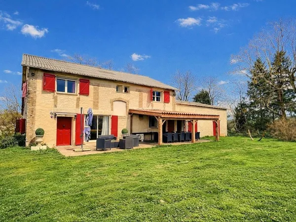 Maison Le Fraysse 9 pièce(s) 269 m²