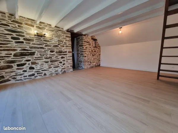 Petite maison à louer à l'année à Lannion (840 euros)
