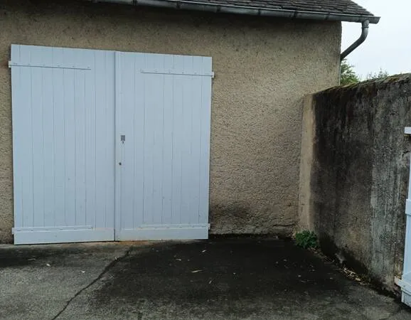 Garage/Parking