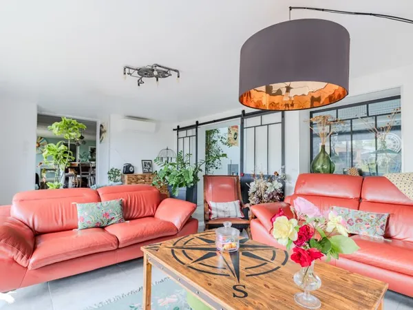 Maison 7 pièces 184 m²