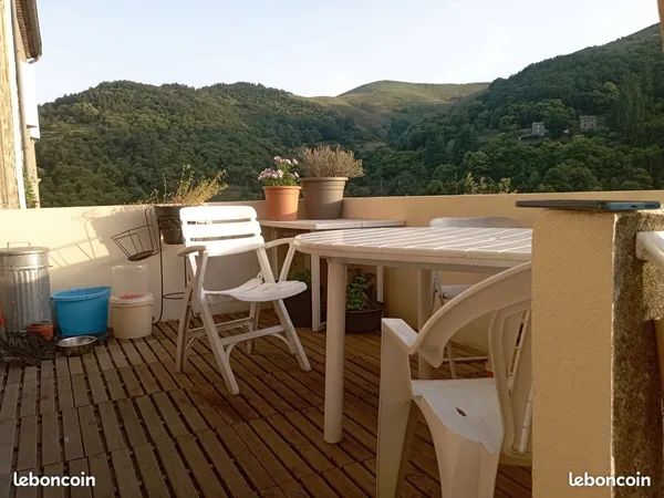 Maison de village 121 m² — Fraîcheur naturelle en période de canicule, terrasse et jardin orientés n