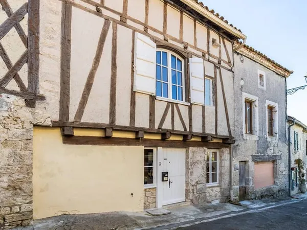 Maison de village avec 2 terrasses