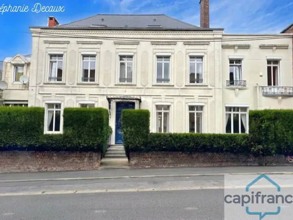 Maison 15 pièces 236 m²
