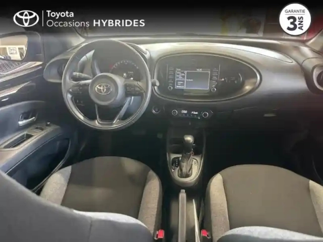 Toyota Aygo x 1.0 vvt-i 72ch dynamic s-cvt pack zen — photo 8