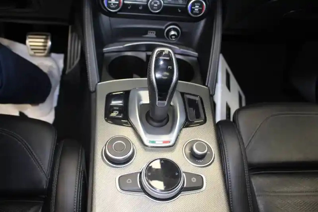 Alfa Romeo Stelvio 2.2 190 ch q4 at8 — photo 34