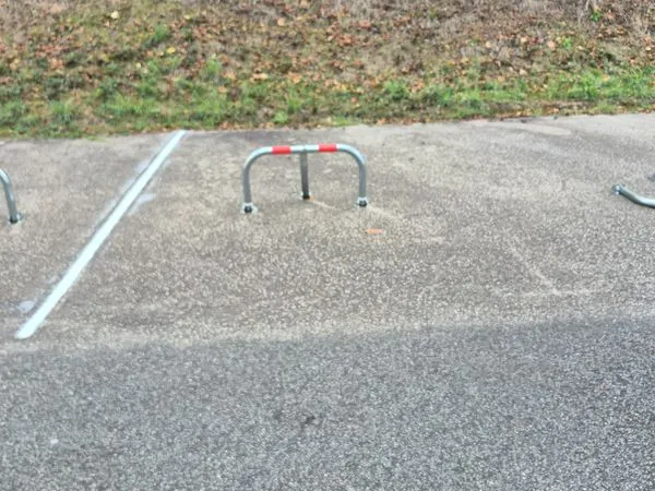 3 places de parking a louer