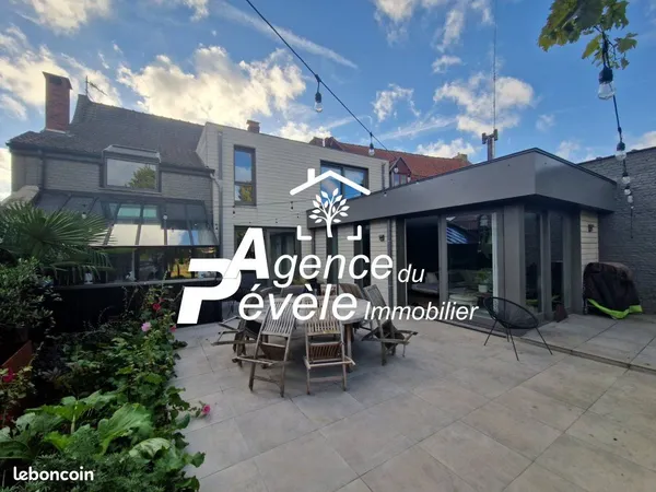 Maison 9 pièces 200 m²