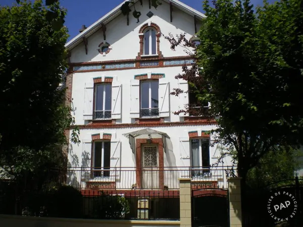 Maison 11 pièces 210 m²