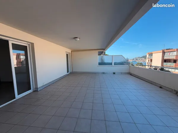 T2 avec grande terrasse et garage Pietralba