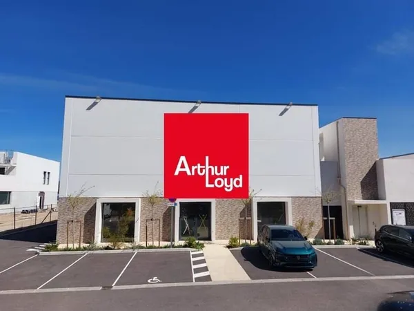Local commercial 550 m²