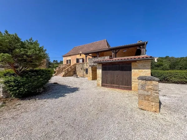Charmante périgourdine sur 1.2ha