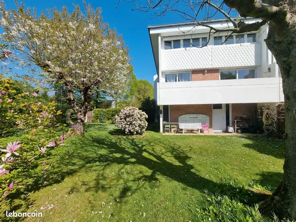 Maison 7 pièces 150 m² - 4 chambres - jardin - box