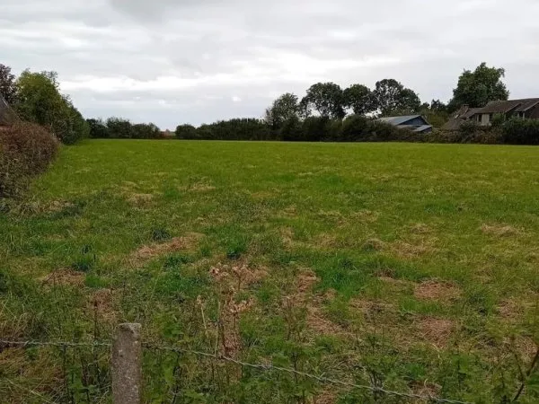 Terrain constructible 2046 m²
