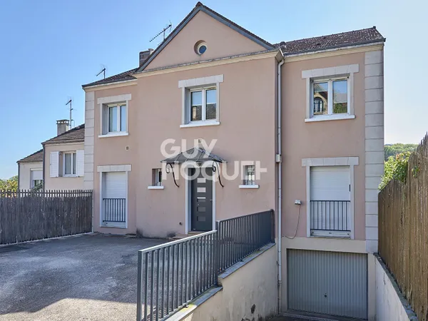 Maison spacieuse +7 pièces à louer à Chaville - Quartier Rive Droite - Les Vignes