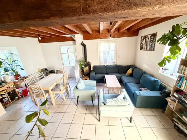T3 MEUBLE EN DUPLEX - AVEC JARDIN PRIVATIF - GRENAY