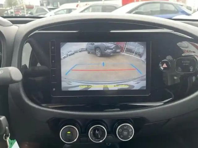 Toyota Aygo X 1.0 vvt-i 72ch design my24 — photo 13
