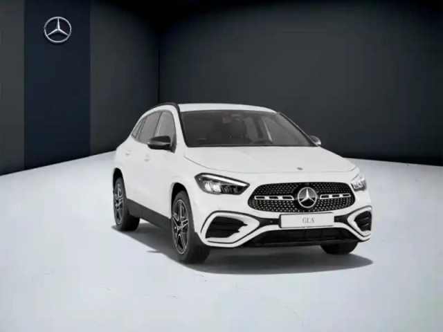 Mercedes Gla 180 d amg line — photo 13