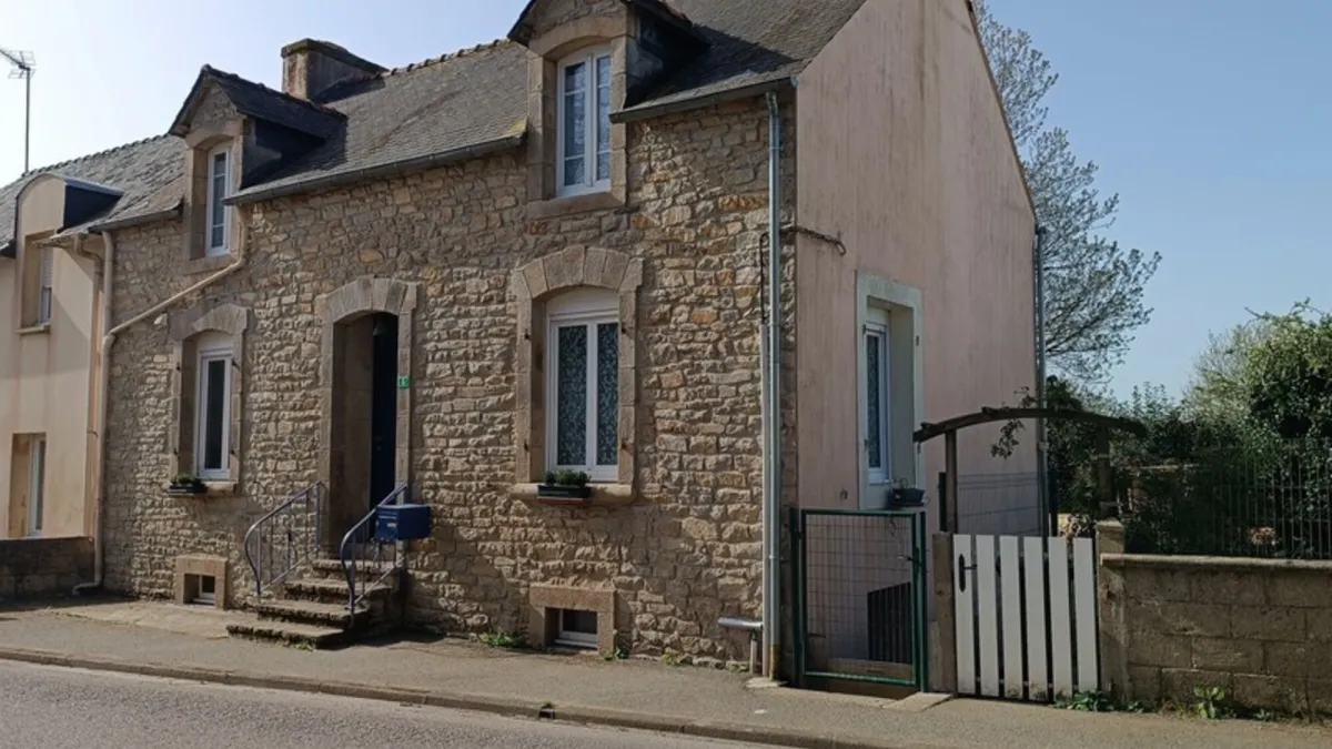 Photo 1