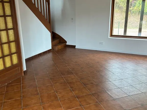 Location maison individuelle 120 m² Eguilly-sous-Bois