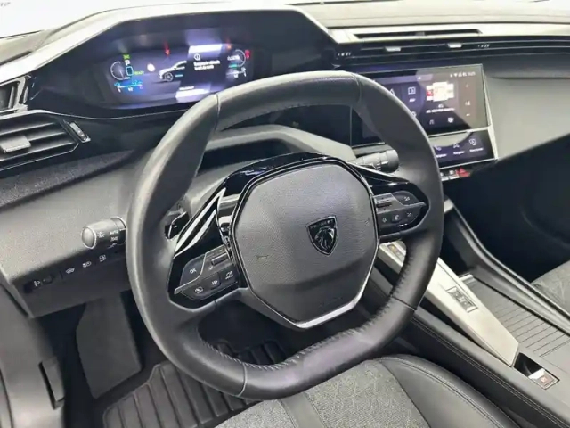 Peugeot 408 phev 225 e-eat8 — photo 9
